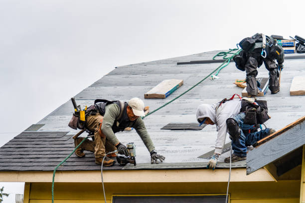 Professional Gutter Installation technician working in Suisun City, CA